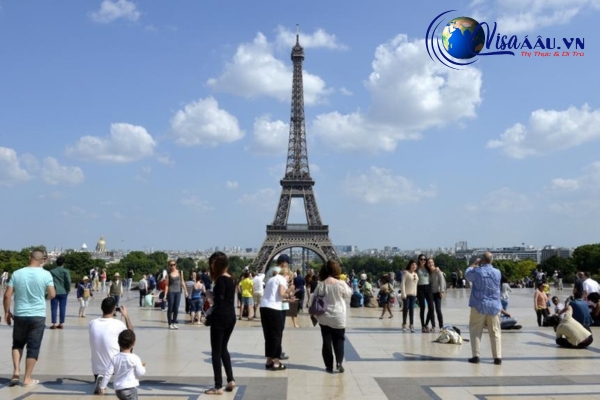 Visa Pháp thăm thân dành cho những người đến Pháp với mục đích thăm thân kết hợp du lịch