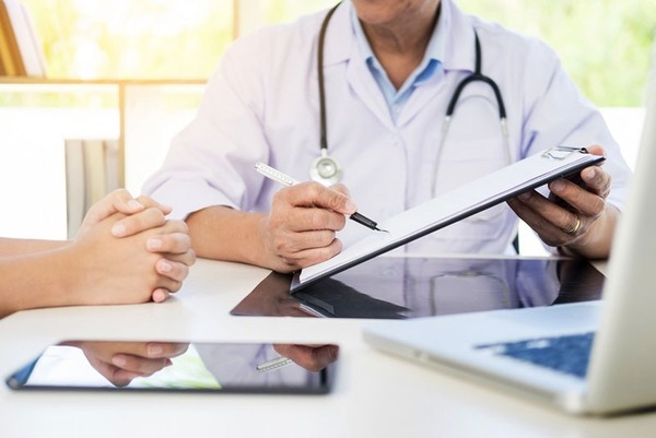 Cung cấp đầy đủ, chính xác tình hình sức khỏe và tiền sử bệnh lý