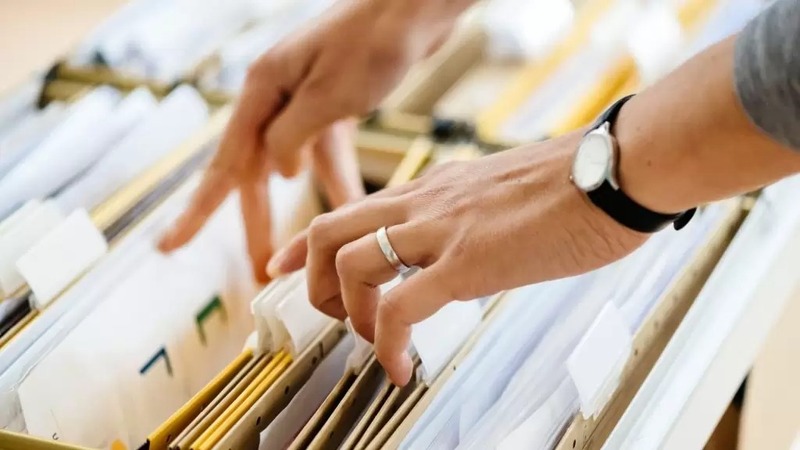 Đương đơn nên kiểm tra lại checklist hồ sơ mới nhất từ Đại sứ quán Đức tại Việt Nam hoặc liên hệ với đơn vị tư vấn du học uy tín để được hỗ trợ