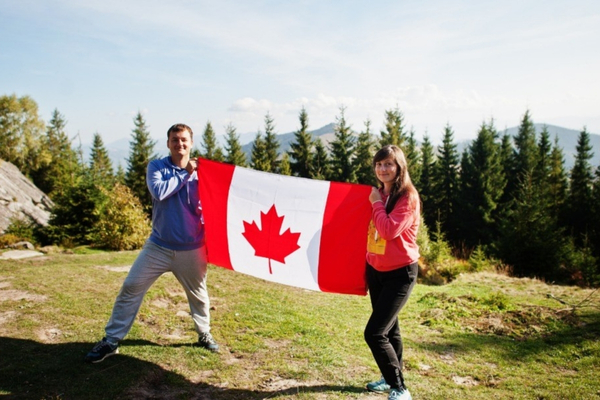 Sang Canada kết hôn theo visa du lịch là sai quy định và sẽ bị chính phủ Canada từ chối