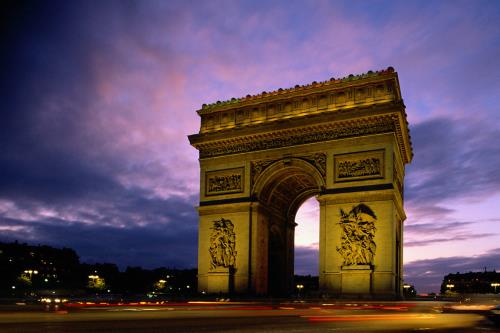 Visa Pháp Du Lịch