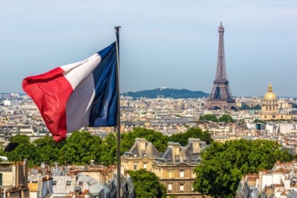 Quá cảnh ở pháp có cần visa? Thông tin mới nhất 2026